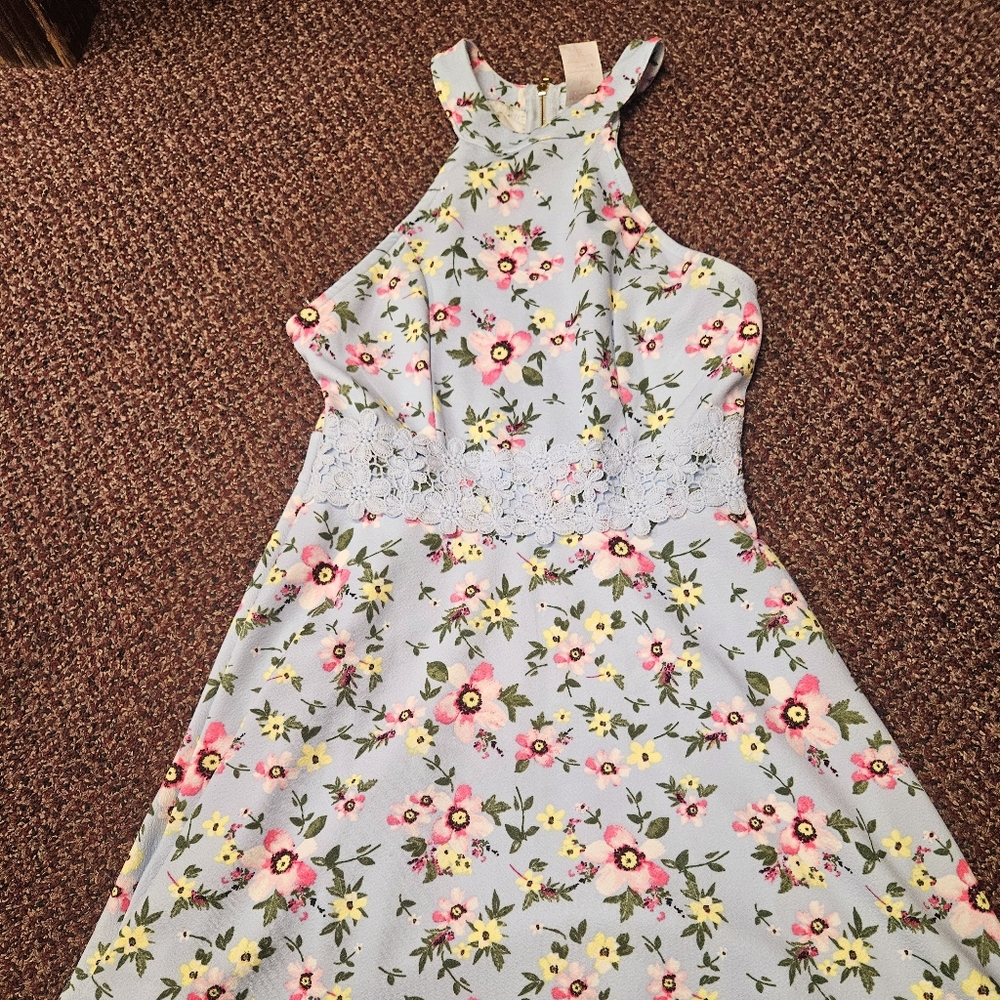 Cute flowery Dress Size Small (3-5) Junior/Teen Girls